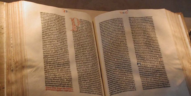 555 éve hunyt el Johannes Gutenberg (1400?-1468), a modern könyvnyomtatás atyja
