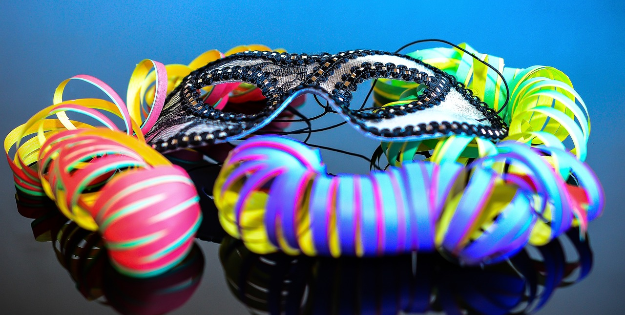 Farsangi álarckészítés