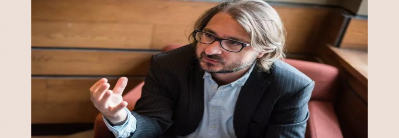 A Római Birodalomtól a Széna térig – Irodalmi és gasztronómiai kalandozások Cserna-Szabó Andrással